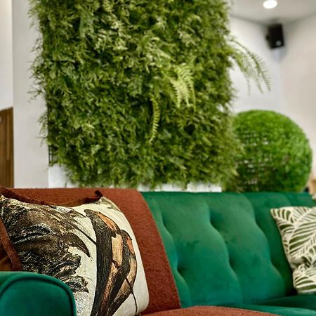 Belmont Voronet Hotel Luaran gambar