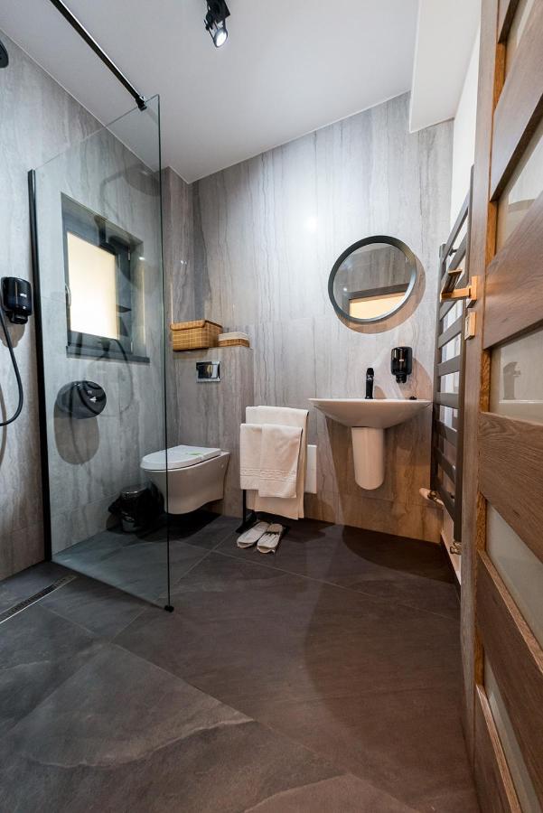 Belmont Voronet Hotel Luaran gambar